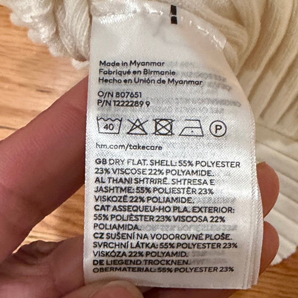 H&M One-Shoulder Ribbed Tank Top in Off-White - Picture 4 of 5